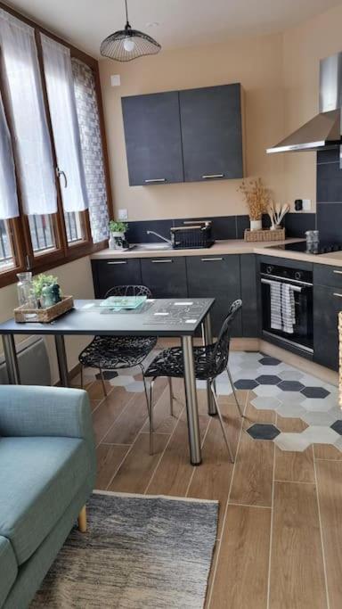 Studio Refait A Neuf Classe 3 Etoiles Châtel-Guyon المظهر الخارجي الصورة