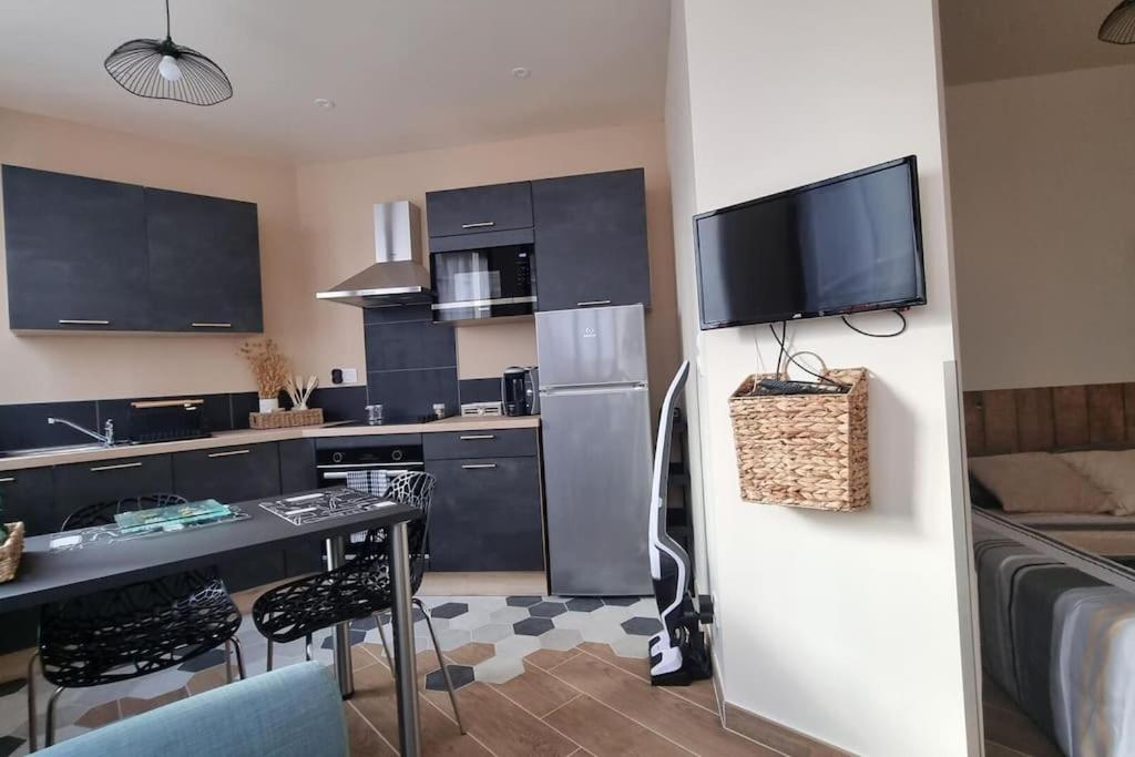 Studio Refait A Neuf Classe 3 Etoiles Châtel-Guyon المظهر الخارجي الصورة